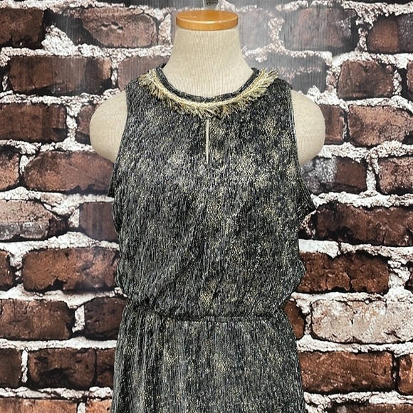 Grifflin Paris Blouson Dress NWT Metallic Sleeveless Keyhole Grey Size Small S - Picture 6 of 16